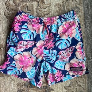 Boys Vineyard Vines swim trunks, Size 7
